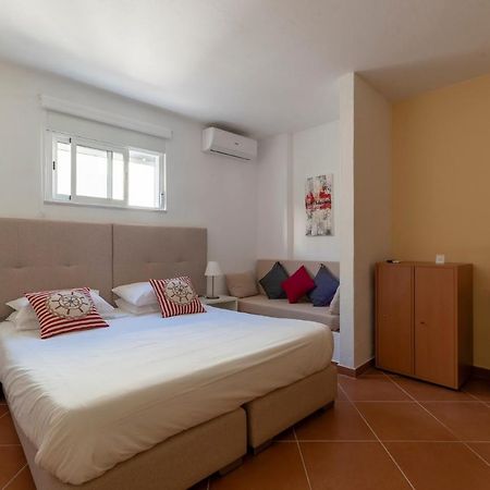 Manta Guest - Bed & Breakfast Manta Rota Dış mekan fotoğraf